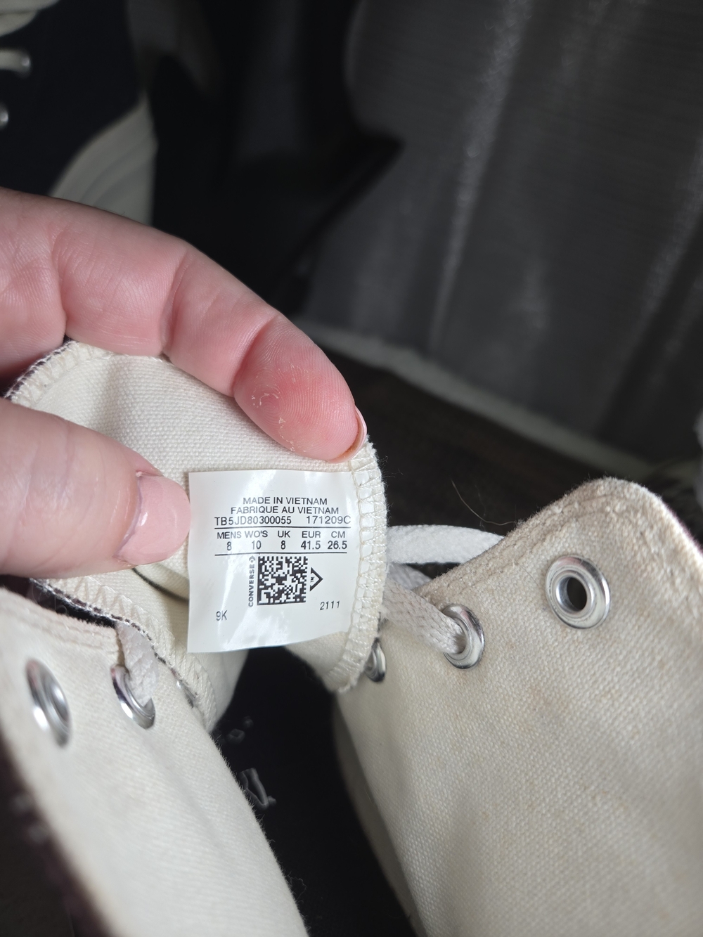 Converse High Top Sneakers Brown with White Accents - Picture 2 of 6